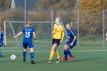 Bild 32 - F SSC Hagen Ahrensburg - SV Frisia 03 Risum-Lindholm : Ergebnis: 2:0